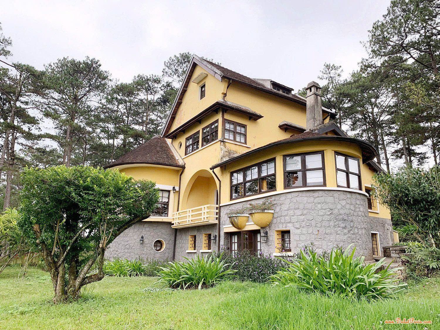 Đất liên kế KQH Trần Anh Tông, P8, Đà Lạt. DT 69m2 full thổ cư. Gần Viện nghiên cứu hạt nhân, cách HXH khoản 2.5km. Đường nhựa 8m. Giá 7.5 tỷ