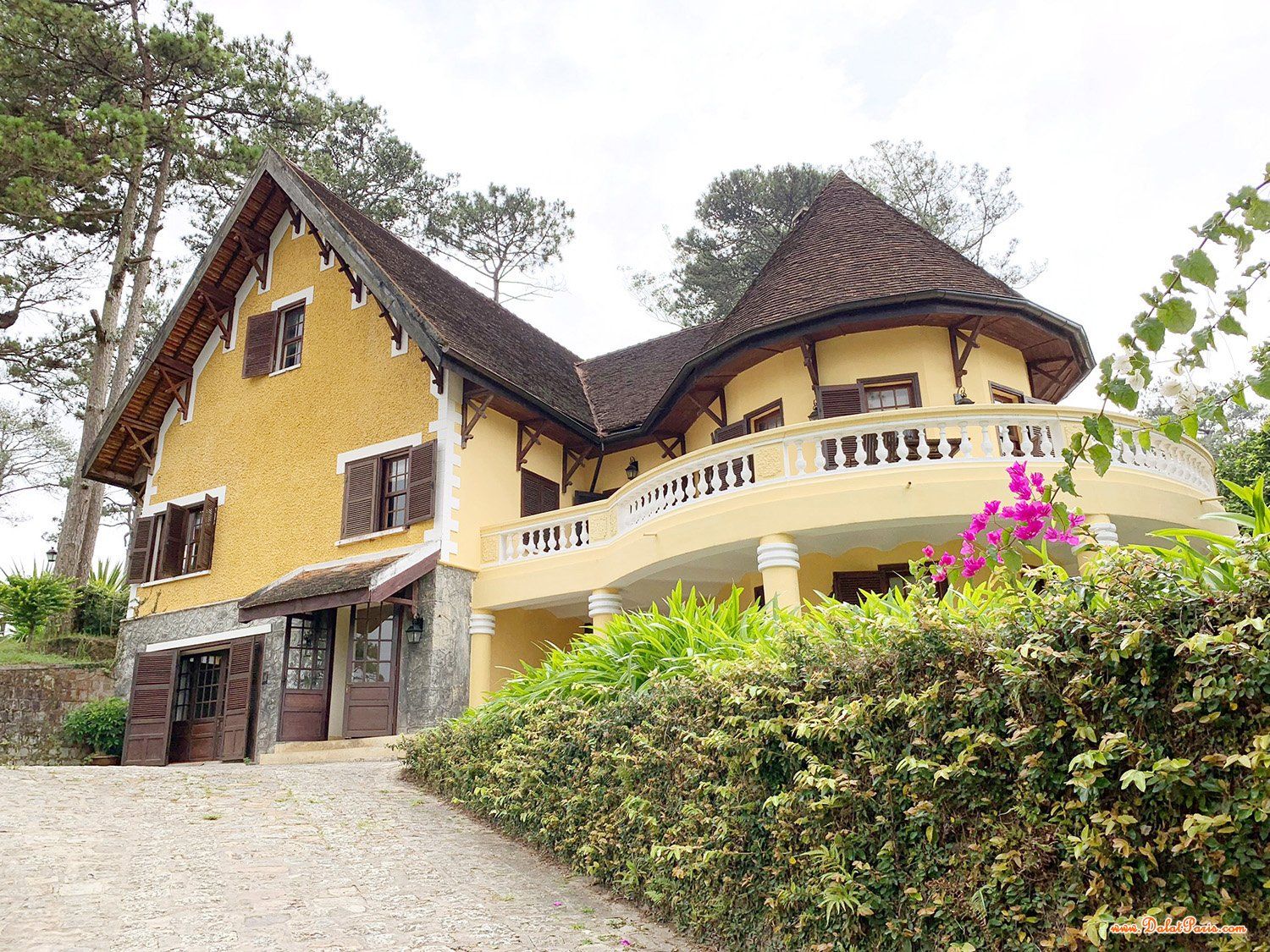 Đất biệt Lập phường Xuân trường Ngoại ô TP .Đà Lạt, Cách Quốc Lô 20 chỉ 50m, Cách uỷ ban xã chỉ 200m, thích hợp an cư nghỉ dưỡng, giá 3,5tỷ